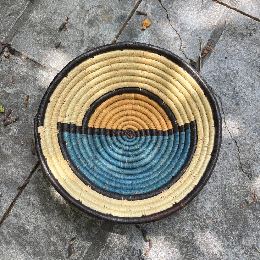 NWT Kazi Remera Basket Medium Size